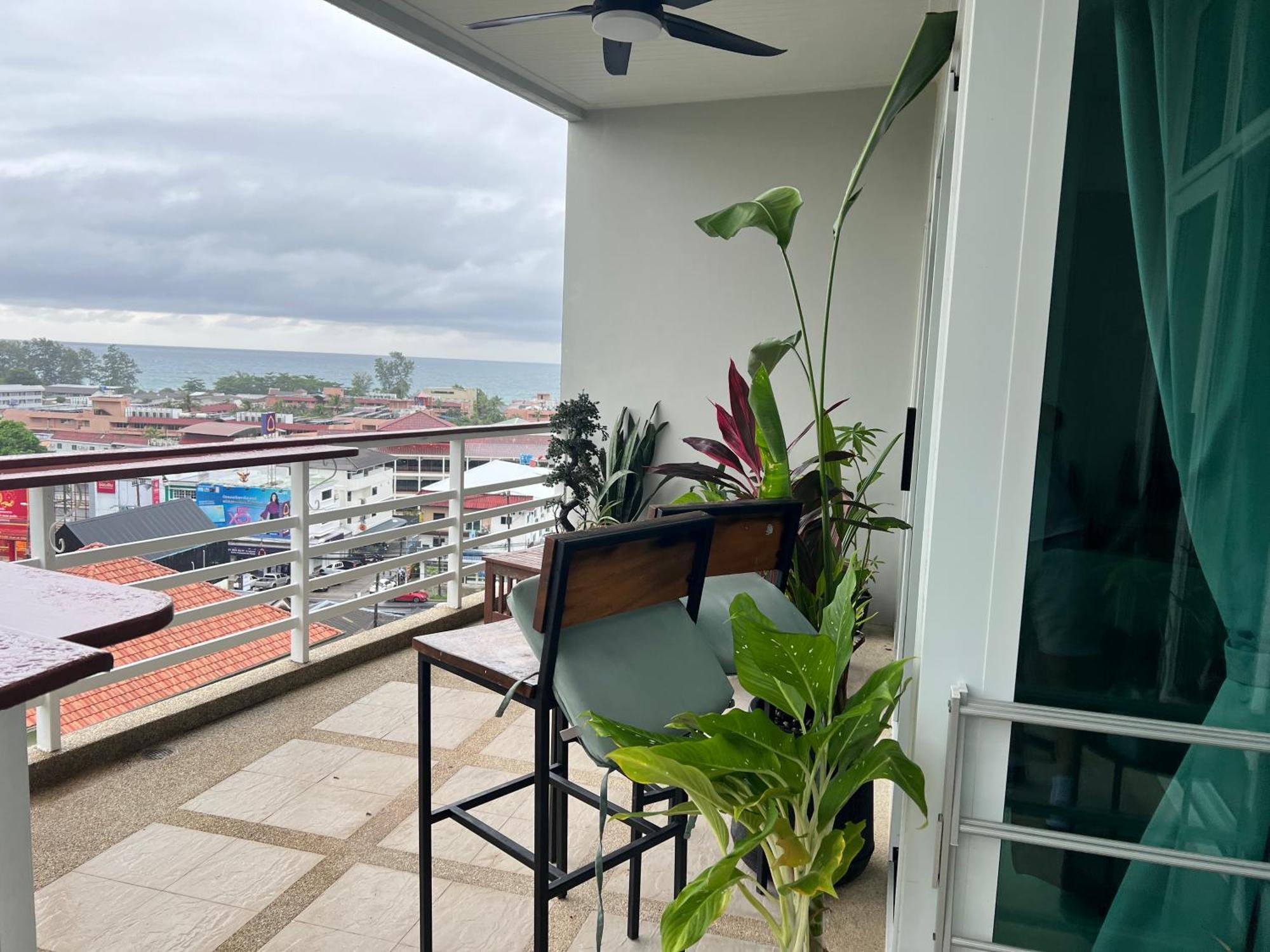 Karon Hill 1 Bedroom & Ocean, And Mountain View Ban Karon