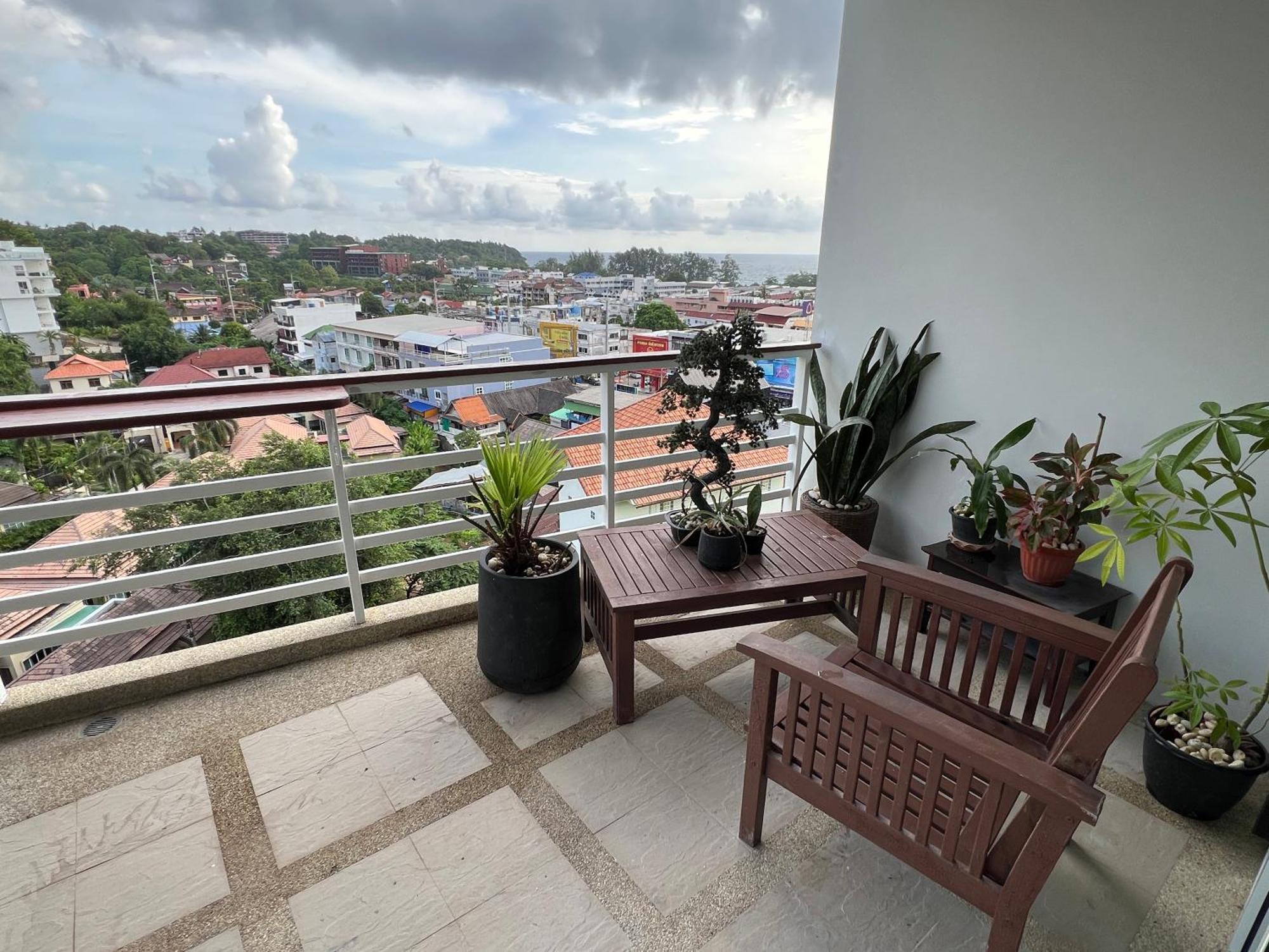 Karon Hill 1 Bedroom & Ocean, And Mountain View Ban Karon