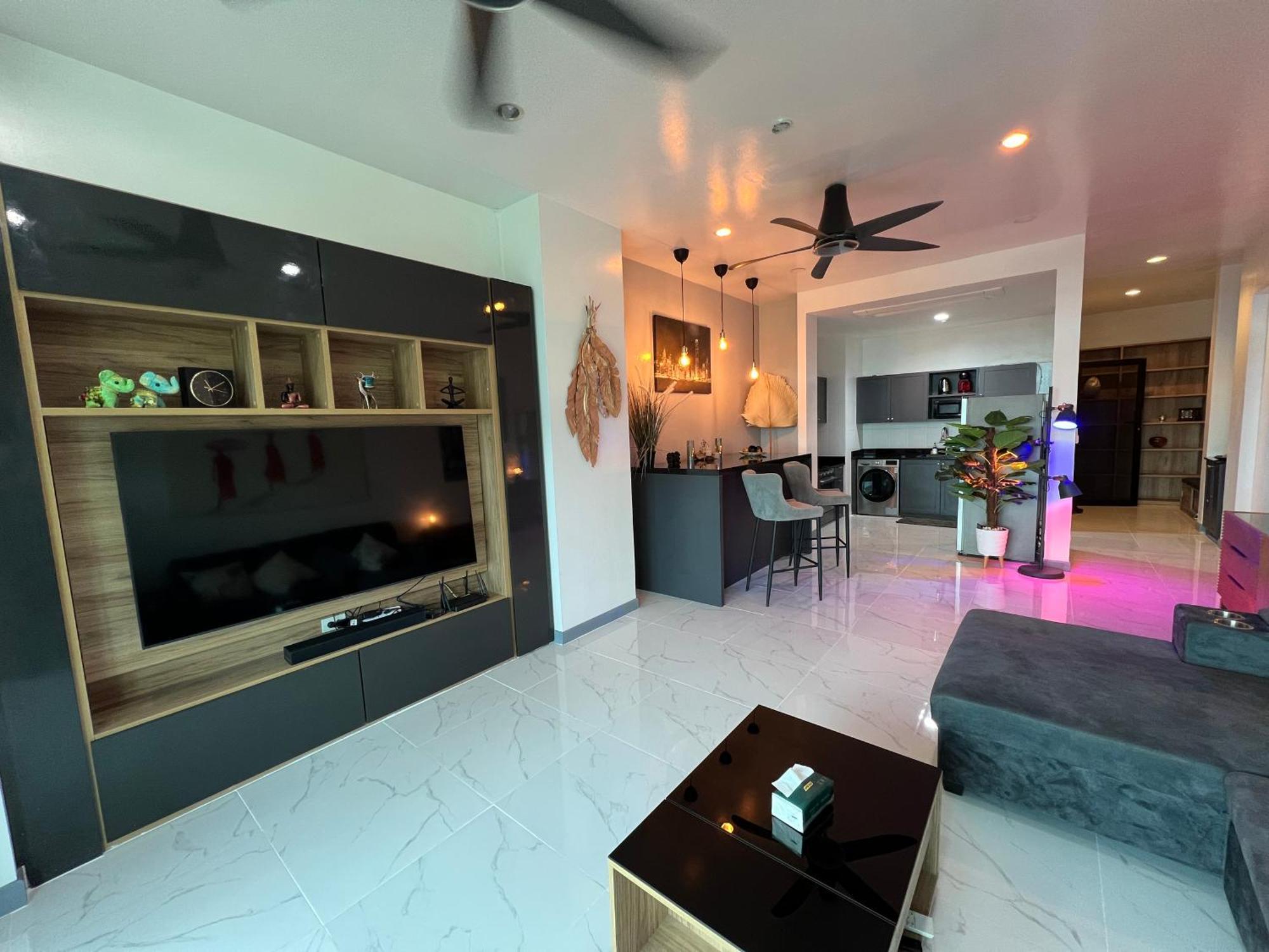 Karon Hill 1 Bedroom & Ocean, And Mountain View Ban Karon